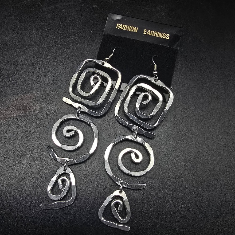 Hammered Silver Tone Dangle Earrings Spiral Geometric Vintage 1990s NOS On Card
